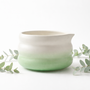 Cuenco de cerámica verde y blanco